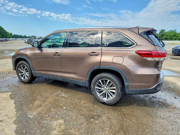 2019 TOYOTA HIGHLANDER SE/XLE