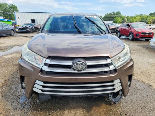 2019 TOYOTA HIGHLANDER SE/XLE