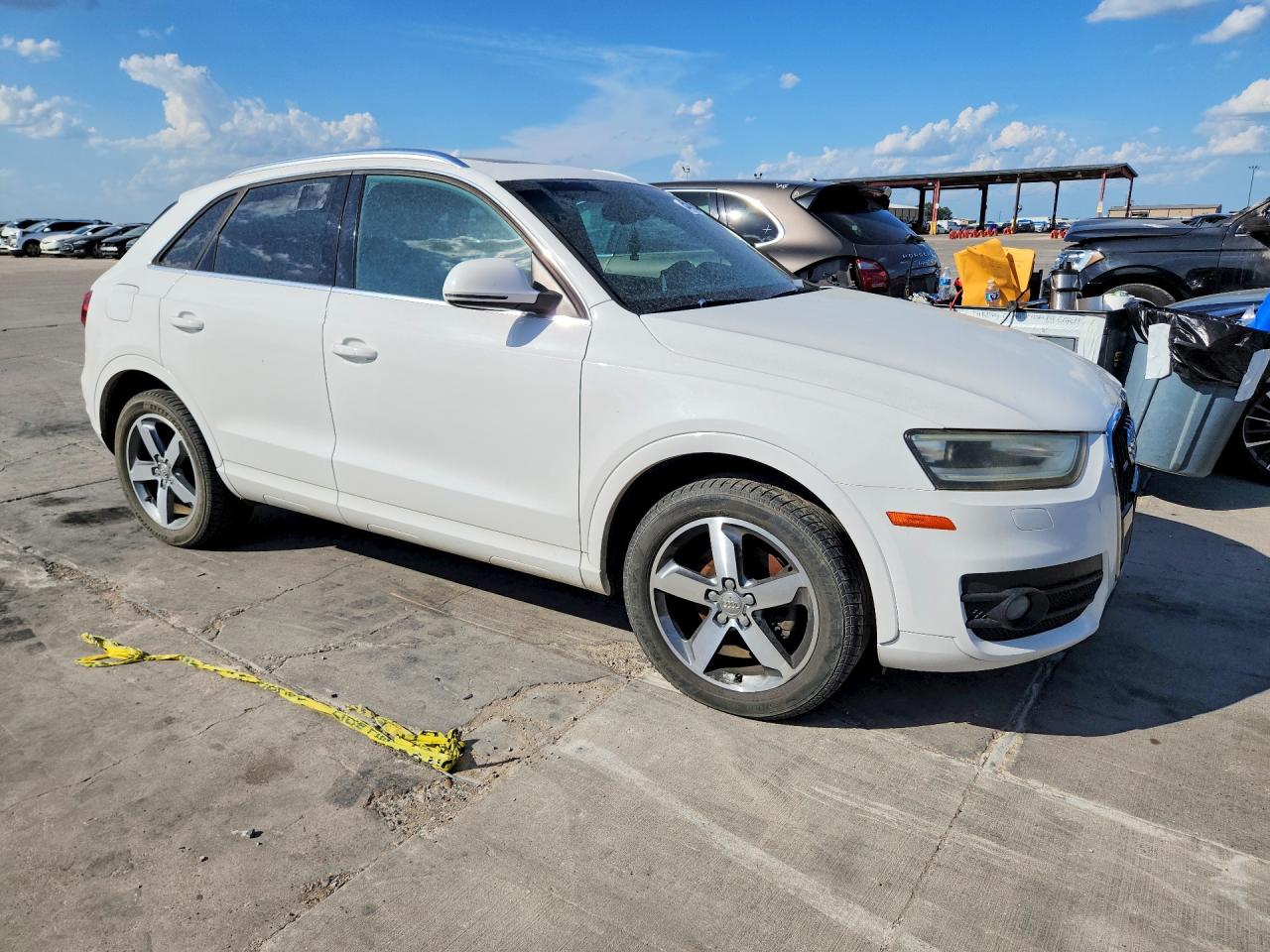 2015 AUDI Q3 quattro Premium Plus