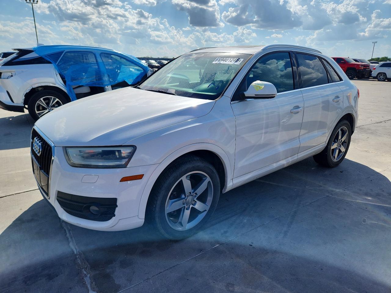 2015 AUDI Q3 quattro Premium Plus