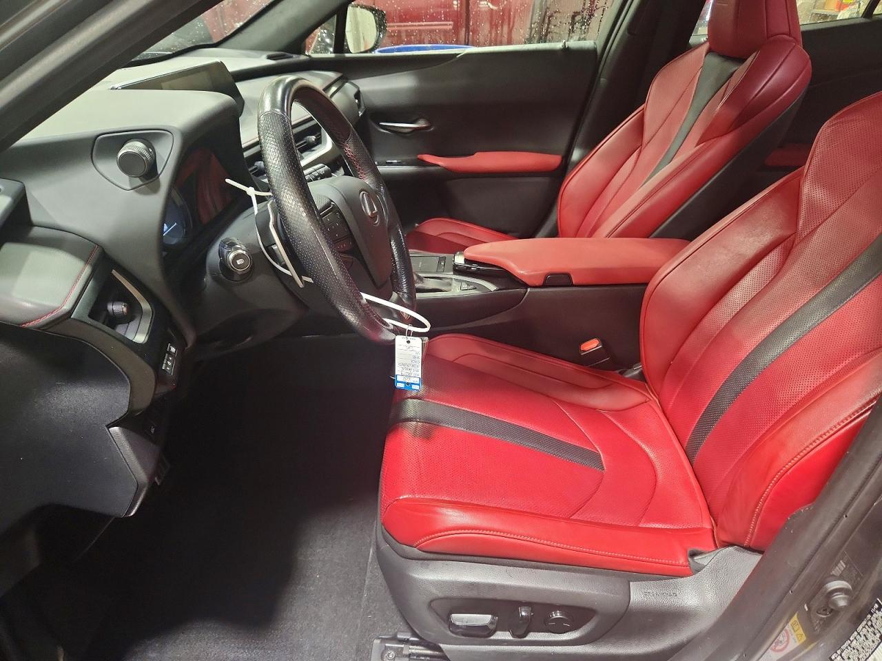 2019 LEXUS UX