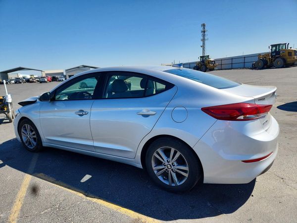 2017 HYUNDAI ELANTRA