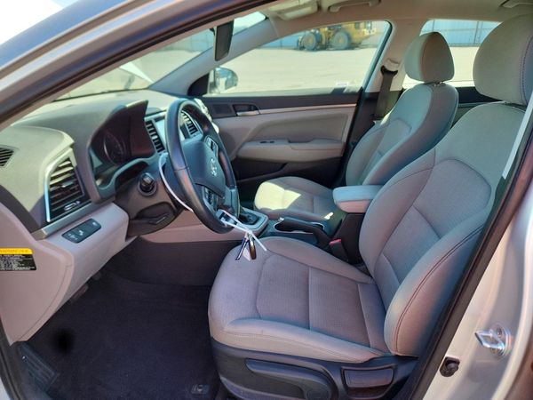 2017 HYUNDAI ELANTRA