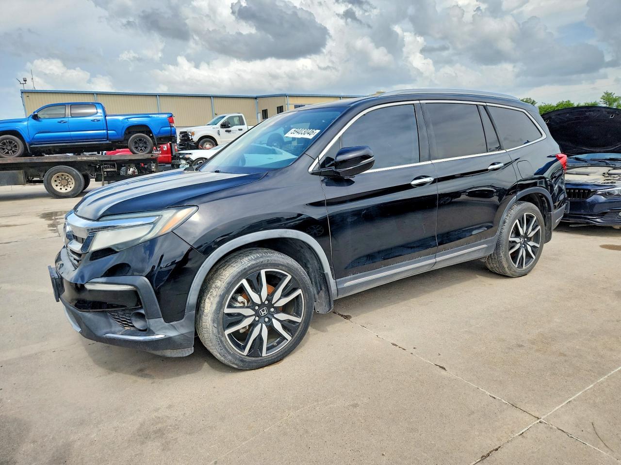 2019 HONDA PILOT TOURING — Front 3/4