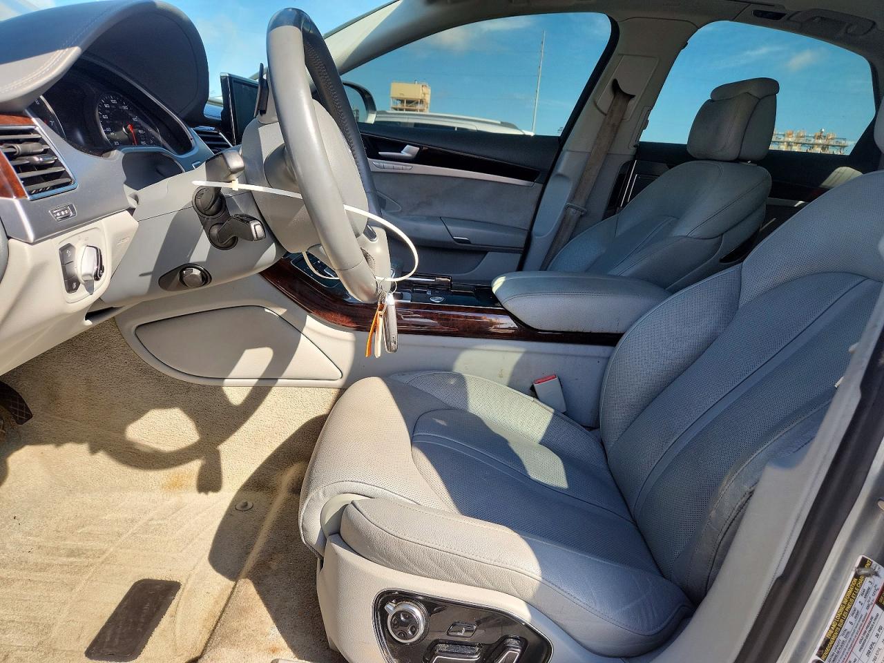 2013 AUDI A8