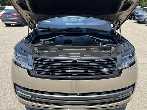 2023 LAND ROVER RANGE ROVER SE