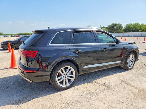 2018 AUDI Q7 quattro Prestige