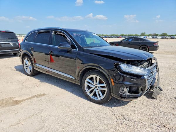 2018 AUDI Q7 quattro Prestige