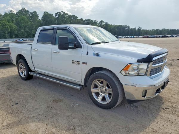 2018 RAM 1500 SLT