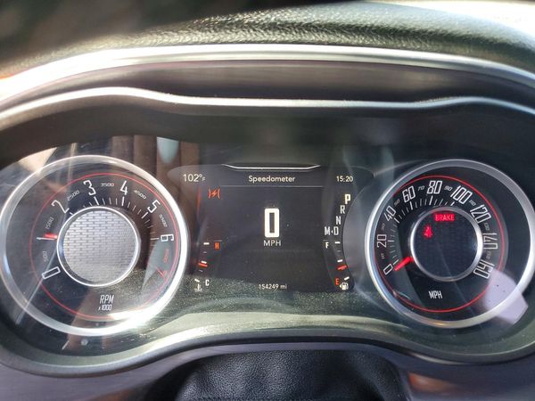 2015 DODGE CHALLENGER SXT