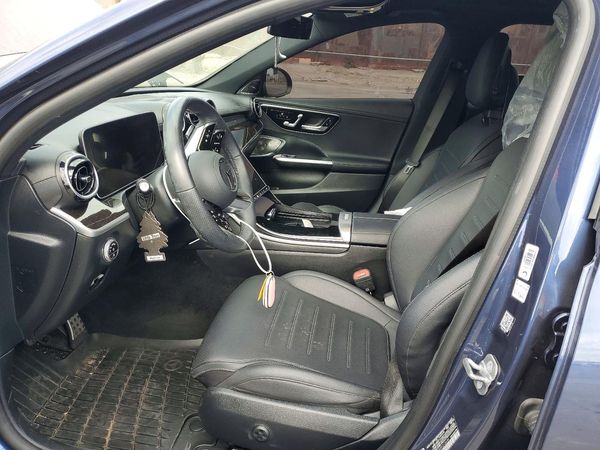 2024 MERCEDES-BENZ C C300