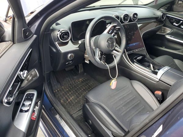 2024 MERCEDES-BENZ C C300