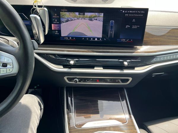 2024 BMW X7