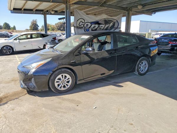 2018 TOYOTA PRIUS