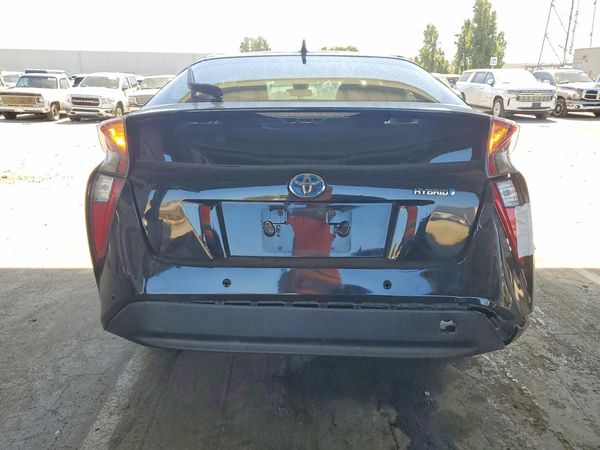 2018 TOYOTA PRIUS