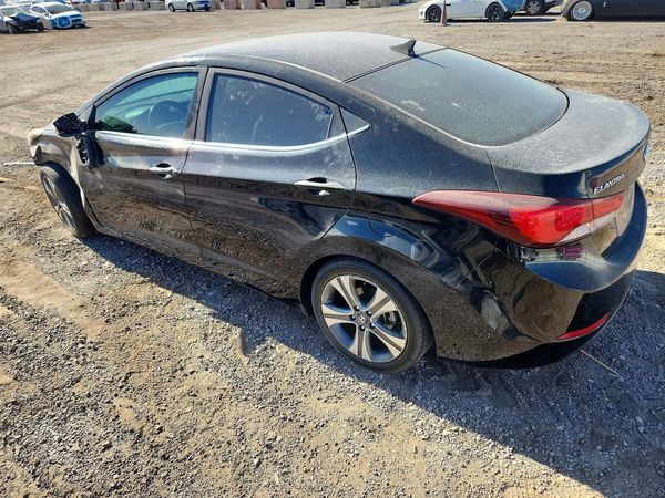 2015 HYUNDAI ELANTRA GLS(Middle)