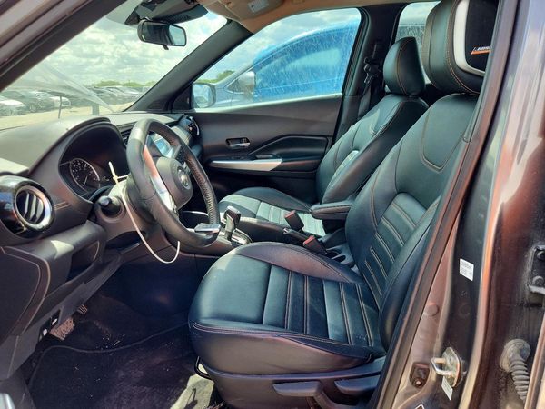 2020 NISSAN KICKS — DENT