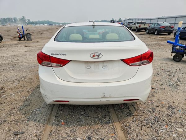 2013 HYUNDAI ELANTRA — DIRR