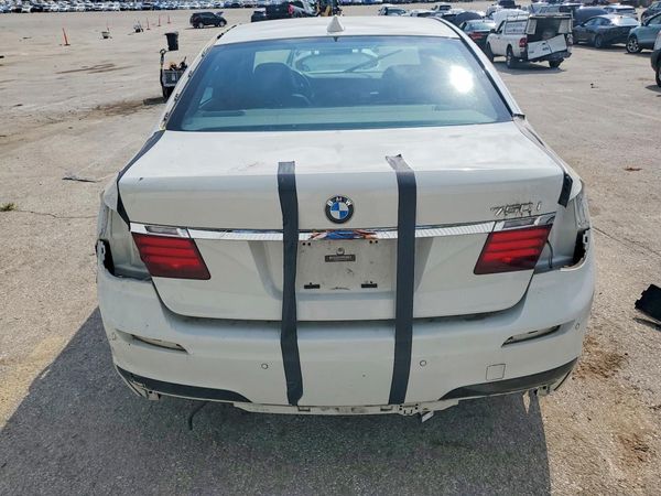 2013 BMW 750