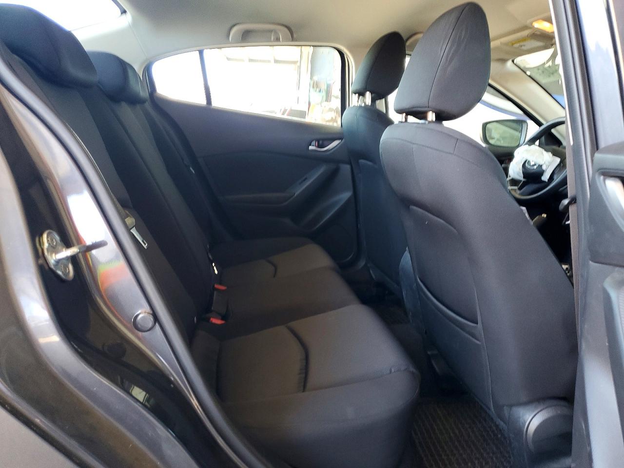 2015 MAZDA 3 Sport/GX