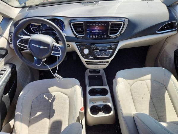 2017 CHRYSLER PACIFICA