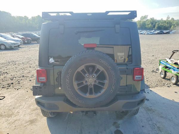 2016 JEEP WRANGLER UNLIMITED SAHARA 4X4