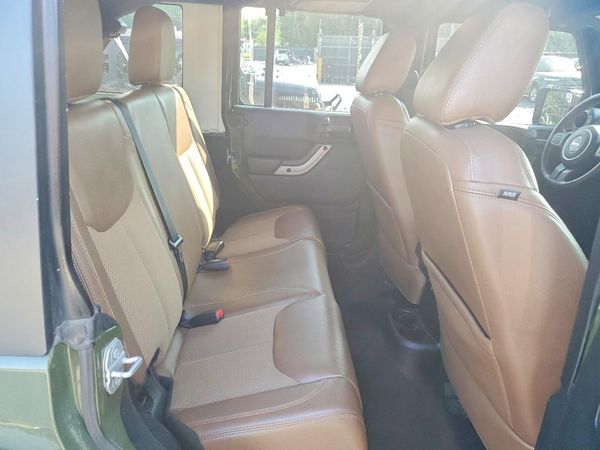 2016 JEEP WRANGLER UNLIMITED SAHARA 4X4