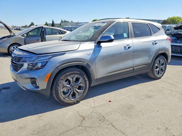 2026 KIA SELTOS LX
