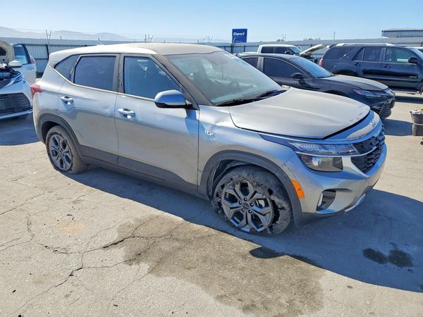 2026 KIA SELTOS LX