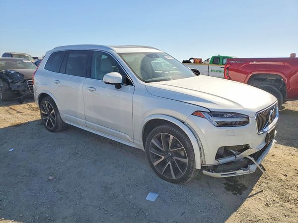 2020 VOLVO XC90 T6 - MOMENTUM 4