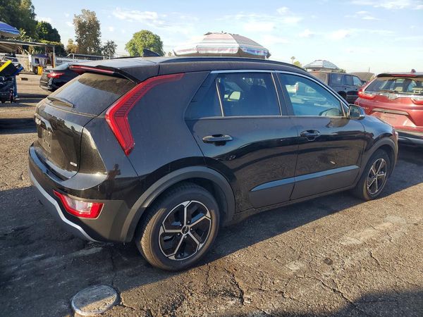 2025 KIA NIRO