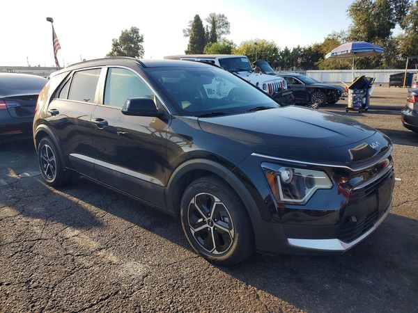 2025 KIA NIRO
