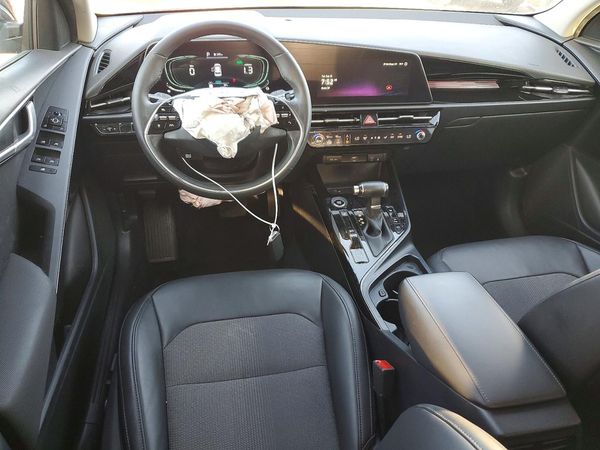 2025 KIA NIRO