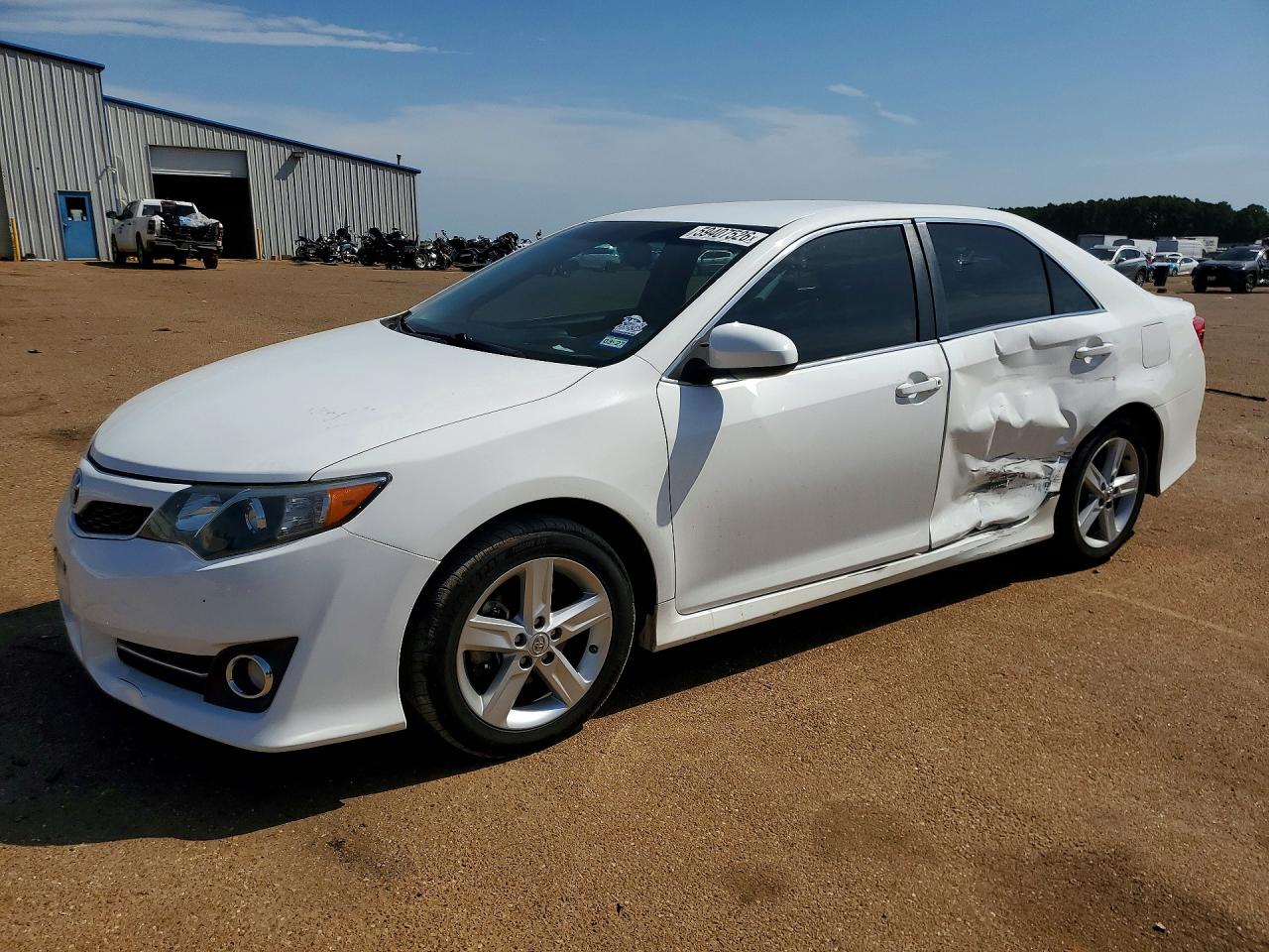 2013 TOYOTA CAMRY