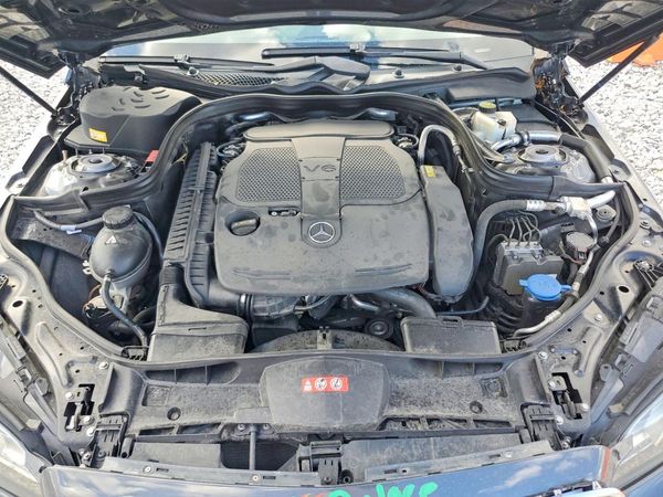 2014 MERCEDES-BENZ E E350 — Engine bay