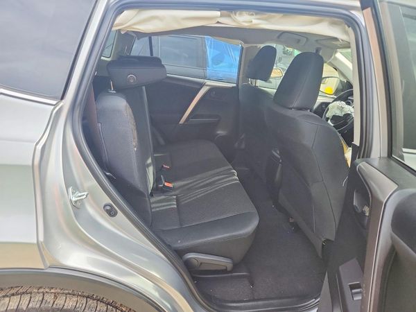2018 TOYOTA RAV4 LE — PSRS