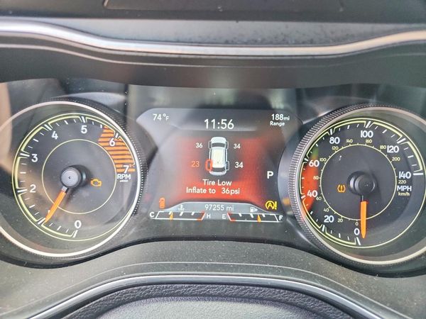 2019 JEEP CHEROKEE TRAILHAWK 4X4 — ODOM