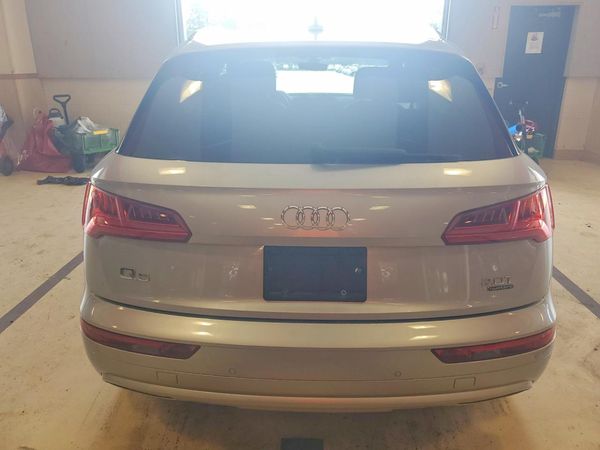 2018 AUDI Q5 quattro Premium Plus — Passenger 3/4