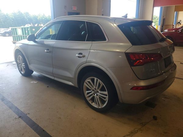 2018 AUDI Q5 quattro Premium Plus — DENT