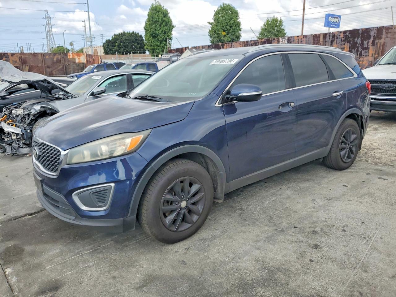2016 KIA SORENTO — Front 3/4