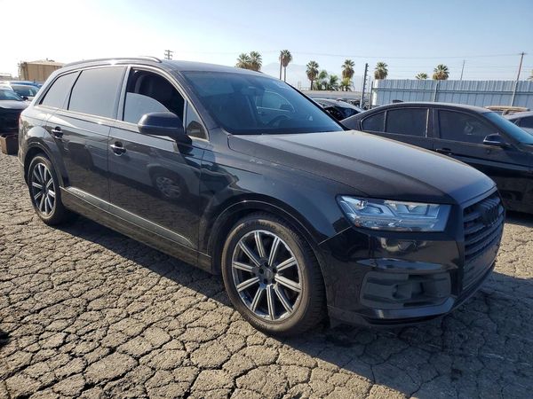 2017 AUDI Q7 — Passenger 3/4