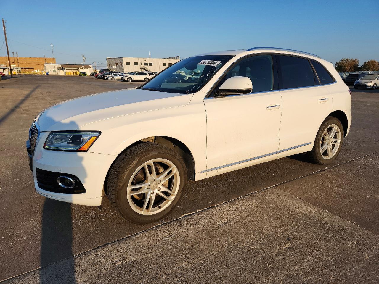 2016 AUDI Q5 quattro Premium Plus — Front 3/4