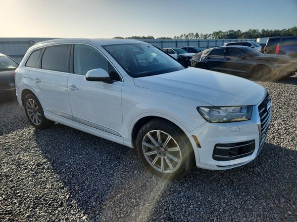 2018 AUDI Q7 — Passenger 3/4