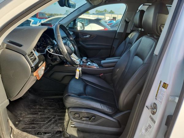 2018 AUDI Q7 — DENT