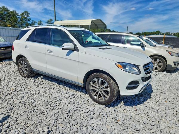 2017 MERCEDES-BENZ GLE GLE350 — Passenger 3/4