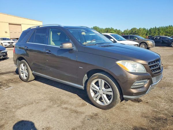 2012 MERCEDES-BENZ ML ML350 BLUETEC 4-MATIC — Passenger 3/4