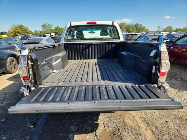 2015 TOYOTA TACOMA Delux Grade — PSRS