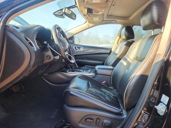 2019 INFINITI QX60 — DENT