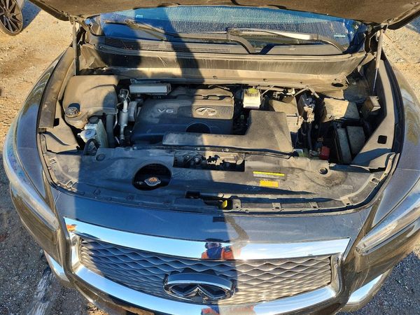 2019 INFINITI QX60 — Engine bay