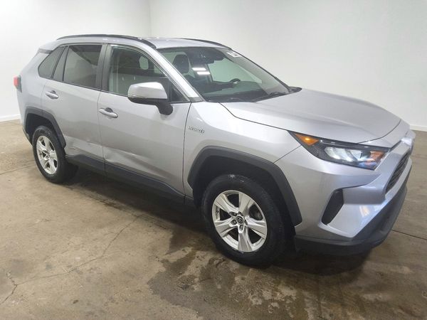 2021 TOYOTA RAV4 LE HV — Passenger 3/4